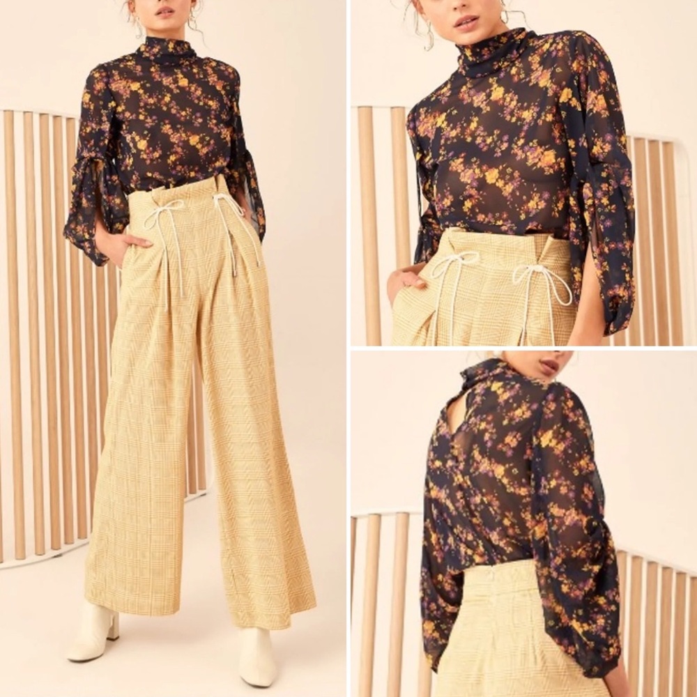 C/MEO HEART BREAKER Floral Chiffon Top